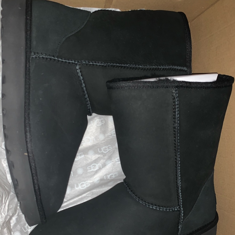 brand new black ugg boots size 10